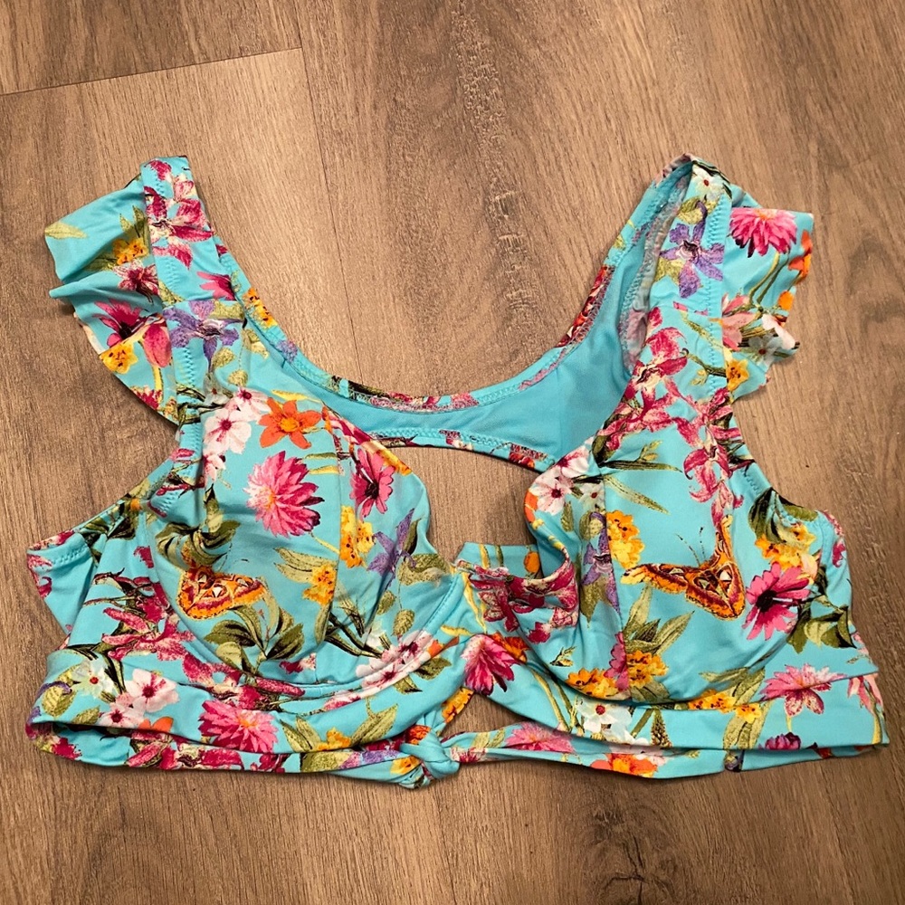 Jessica Simpson Floral bikini top